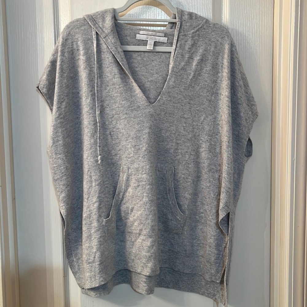Nordstrom signature grey cashmere short sleeve hoodie L/XL